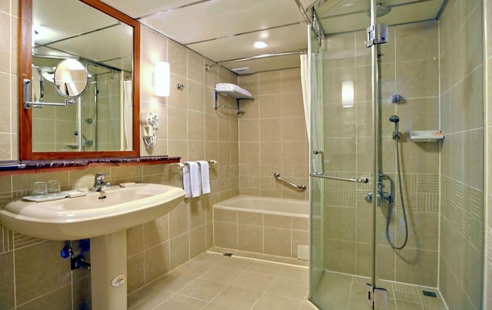 First Hotel Taipei Dış mekan fotoğraf