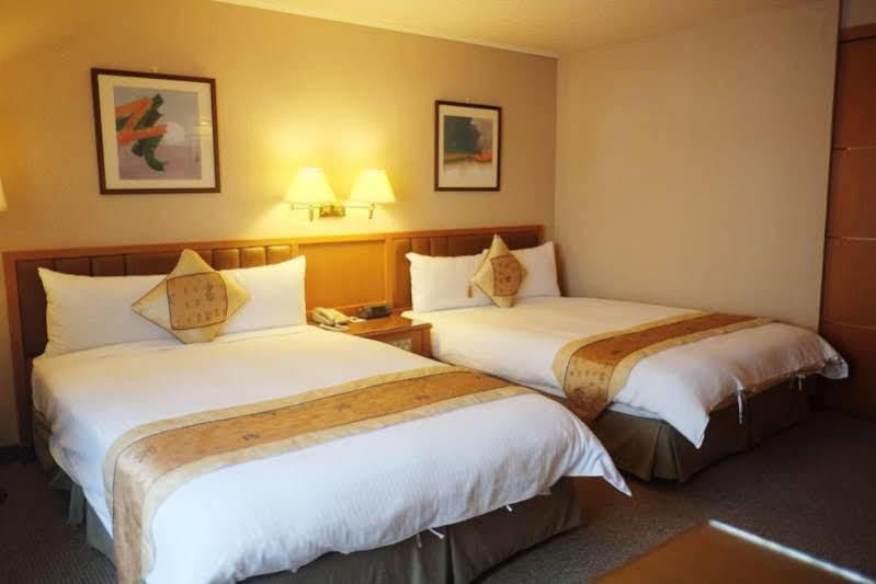 First Hotel Taipei Dış mekan fotoğraf