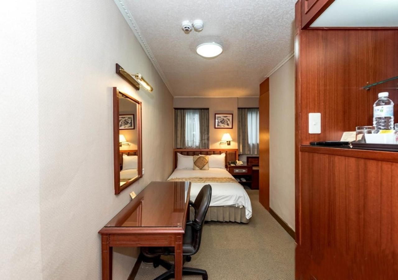 First Hotel Taipei Dış mekan fotoğraf